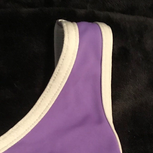 Yumiko Veronique Leotard - Picture 8 of 9